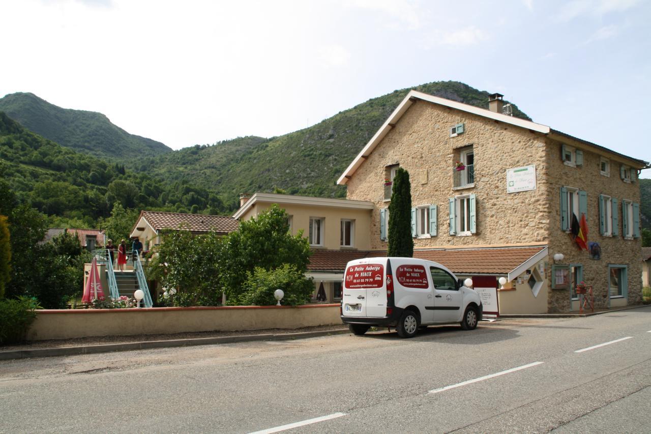 La Petite Auberge De Niaux Dış mekan fotoğraf
